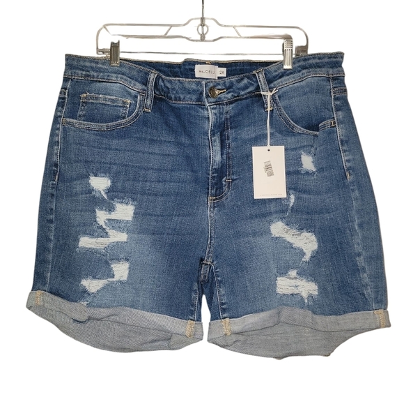 Cello Pants - NWT! Cello Blue Jean Shorts with Distressed Cuffs Size 2X